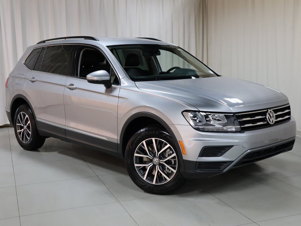 New 2020 Volkswagen Tiguan SE with 4MOTION® 4D Sport Utility in Chicago ...